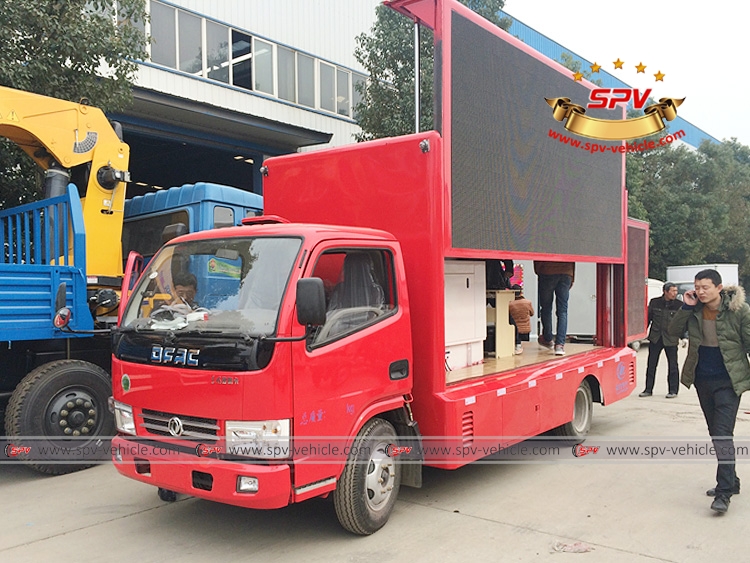 Mobile Video Truck Dongfeng - Red